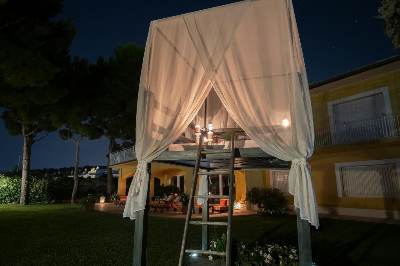 Bed and Breakfast Tra Gli Alberi E Il Mare Sirolo Exterior foto