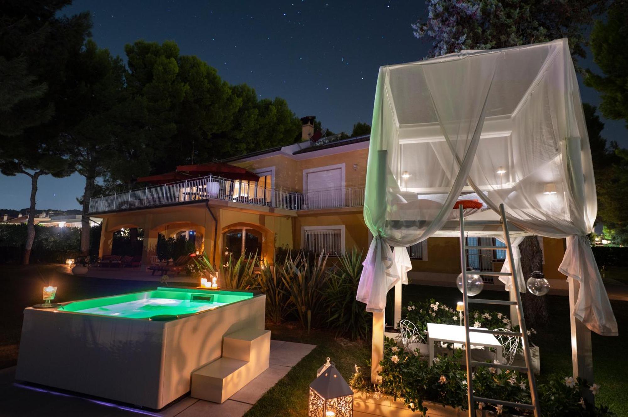 Bed and Breakfast Tra Gli Alberi E Il Mare Sirolo Exterior foto